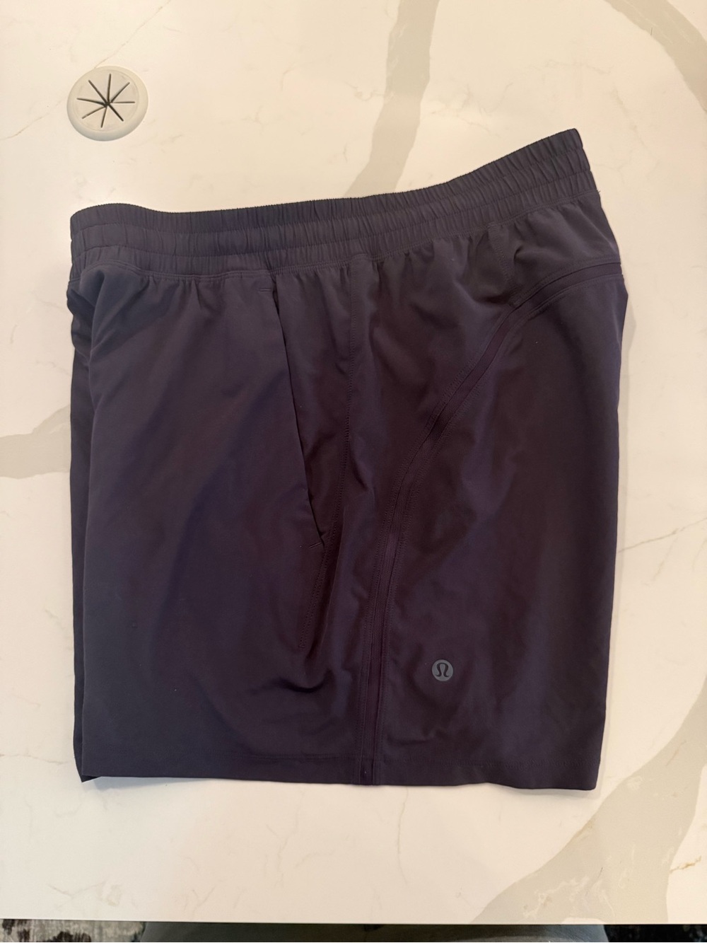 Men's lululemon linerless 5” pace breaker, medium, plum color